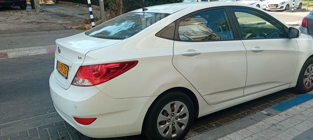 יונדאי אקסנט i25