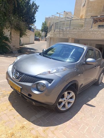 ניסאן ג'וק