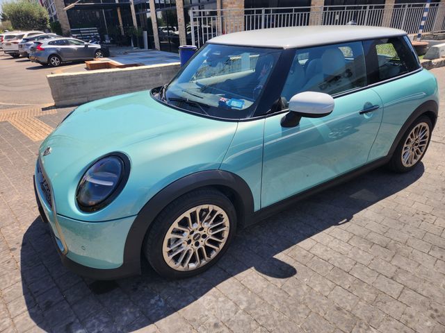 קופר Favorite Cooper אוט׳ האצ'בק 4 מק 2 דל 1.5 (156 כ״ס)
