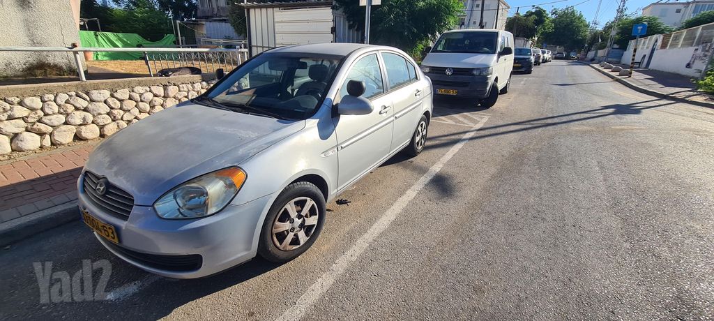 יונדאי אקסנט i25