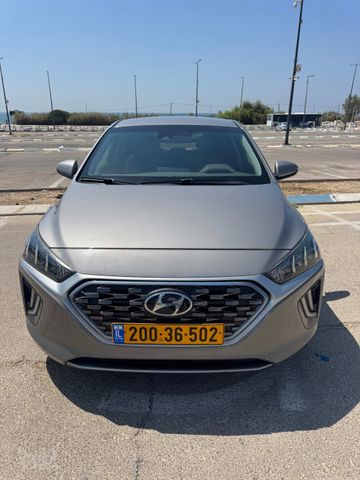 יונדאי איוניק