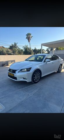 מודעת רכב לקסוס GS