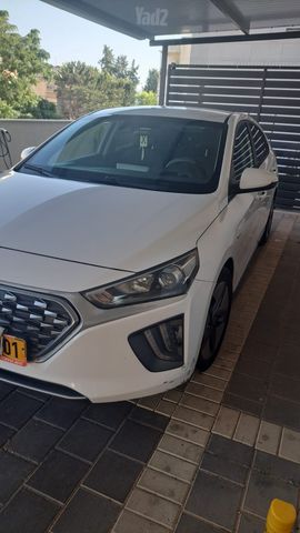 יונדאי איוניק