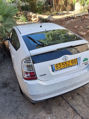 טויוטה פריוס