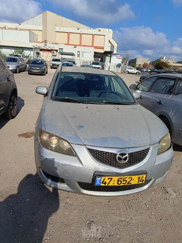 מאזדה 3