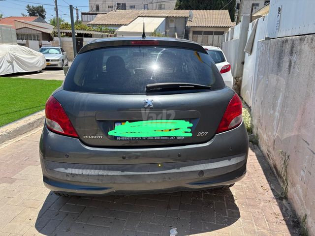 פיג'ו 207