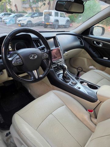 אינפיניטי Q50