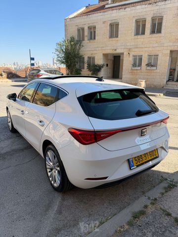 מודעת רכב סיאט לאון