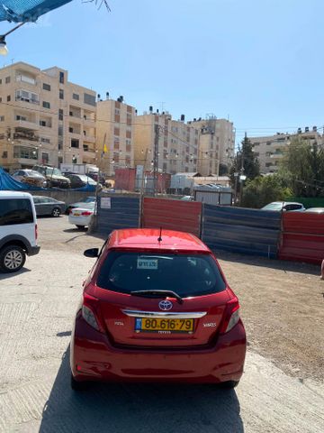 טויוטה יאריס