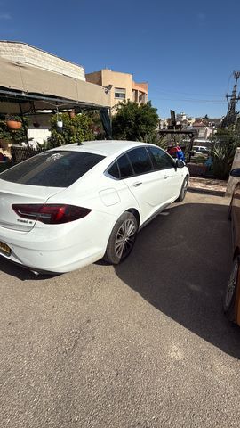אופל אינסיגניה