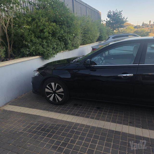 מודעת רכב ניסאן אלטימה
