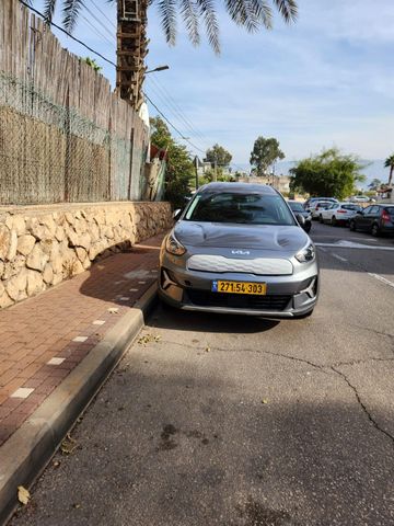קיה נירו פלוס