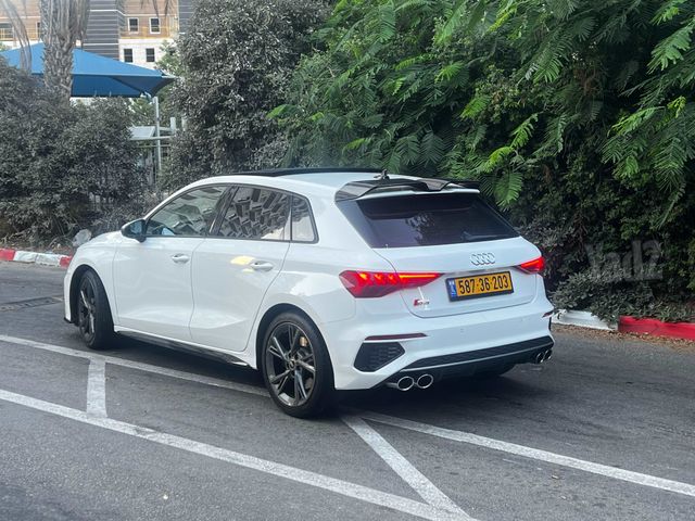 אאודי S3