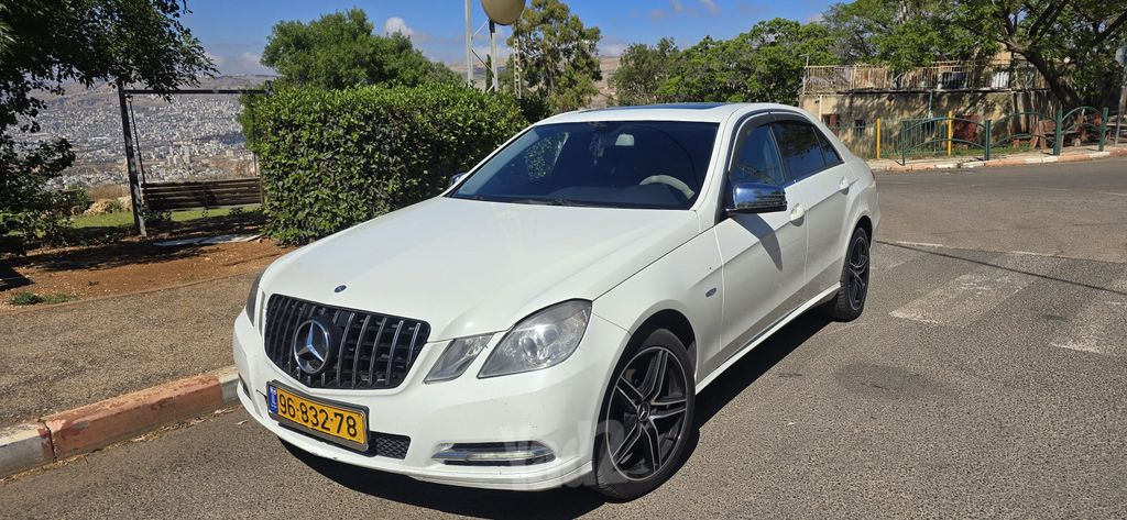 מודעת רכב מרצדס-בנץ E-class