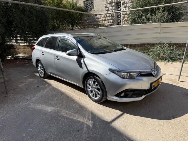 טויוטה אוריס
