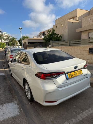 טויוטה קורולה