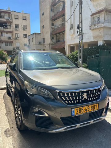 פיג'ו 3008