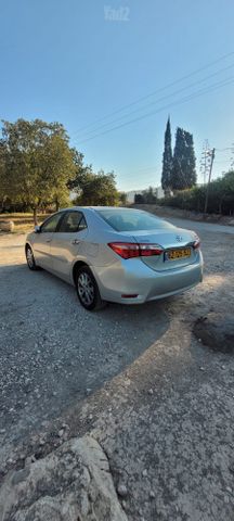 מודעת רכב טויוטה קורולה