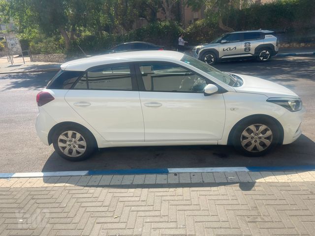 מודעת רכב יונדאי i20
