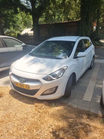 יונדאי i30