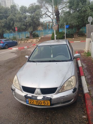 מיצובישי לנסר