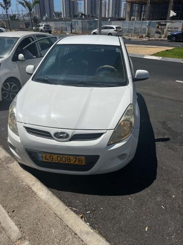 יונדאי i20