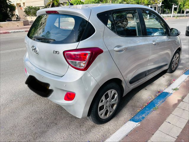 יונדאי i10