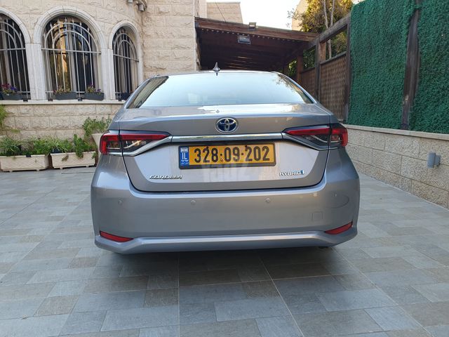 טויוטה קורולה