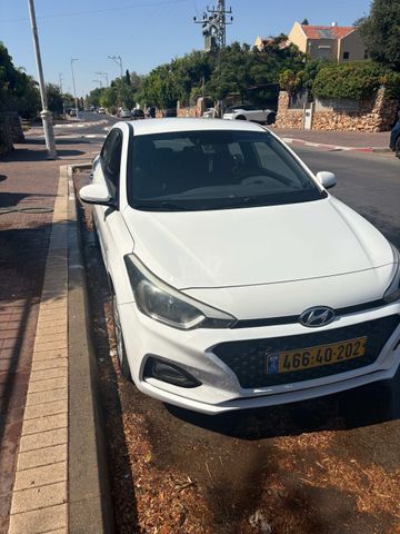 יונדאי i20