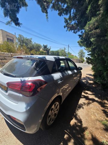מודעת רכב יונדאי i20