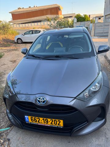 מודעת רכב טויוטה יאריס
