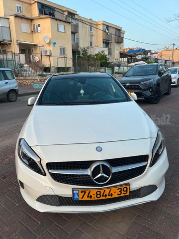 מודעת רכב מרצדס-בנץ A-class