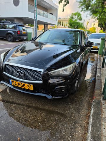 אינפיניטי Q50