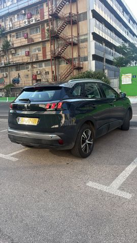 פיג'ו 3008