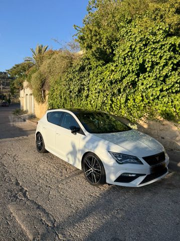 מודעת רכב סיאט לאון
