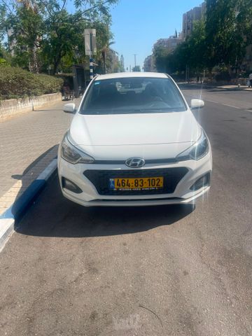 יונדאי i20