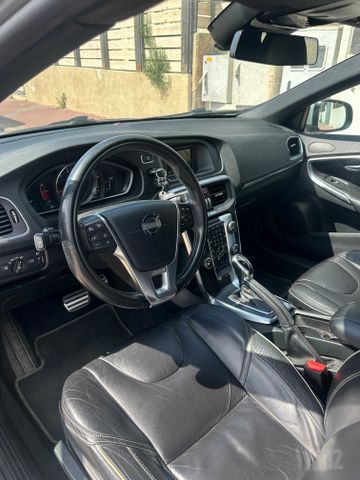 וולוו V40