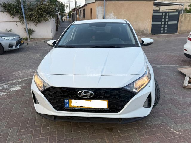 יונדאי i20