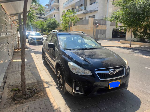 מודעת רכב סובארו XV