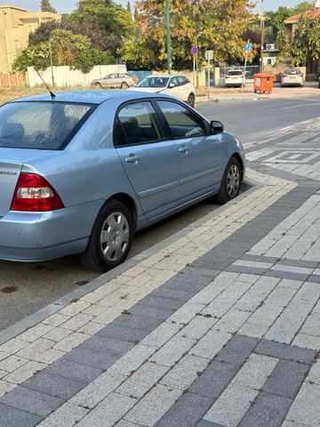 טויוטה קורולה