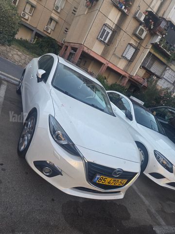 מודעת רכב מאזדה 3