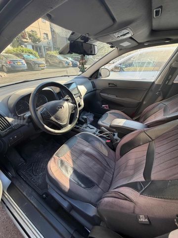 יונדאי i30