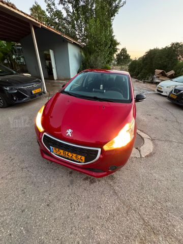 פיג'ו 208