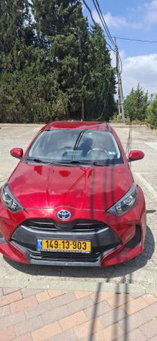טויוטה יאריס