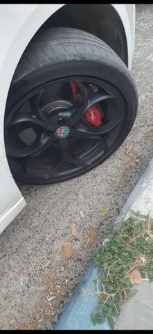 אלפא רומיאו ג'ולייטה