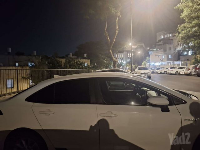 מודעת רכב טויוטה קורולה