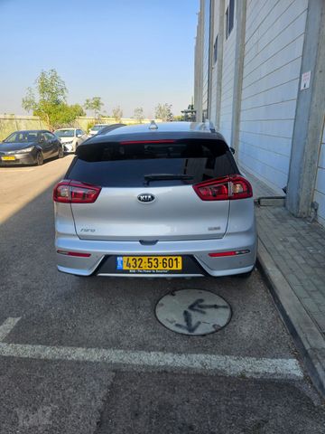קיה נירו
