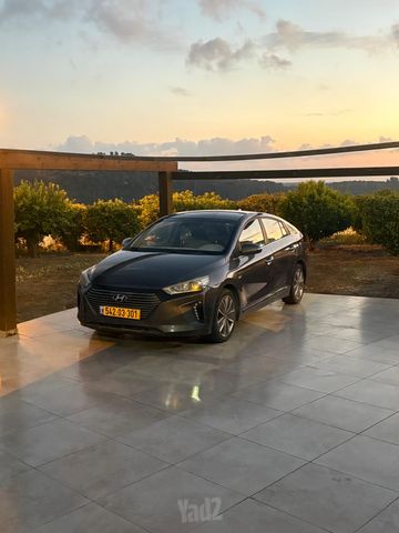 יונדאי איוניק