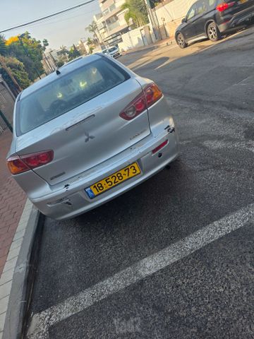מודעת רכב מיצובישי לנסר