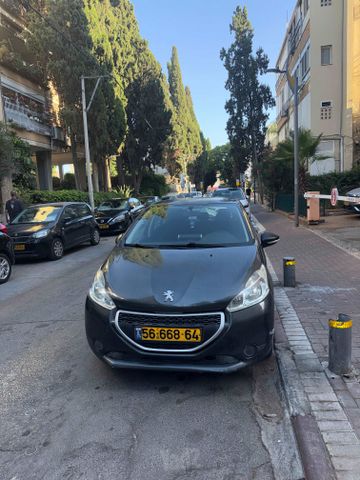פיג'ו 208